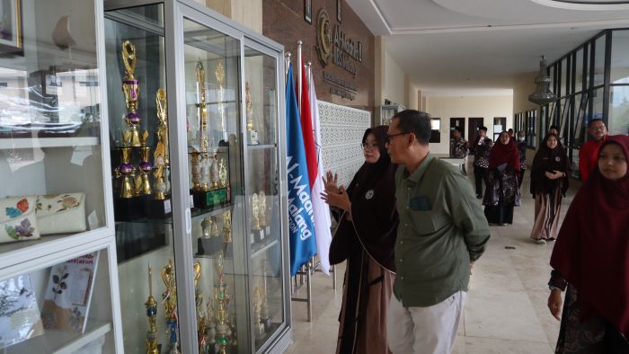 Jelajahi Proses Akreditasi Sekolah Terbaik di Kota Malang: Kisah Sukses Pondok Modern Al-Maahira IIBS_1