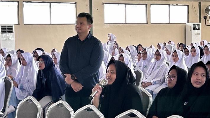 Kejaksaan Negeri Kab. Malang Gandeng Al-Maahira IIBS Gelar Program Jaksa Masuk Pesantren (JMP)_0