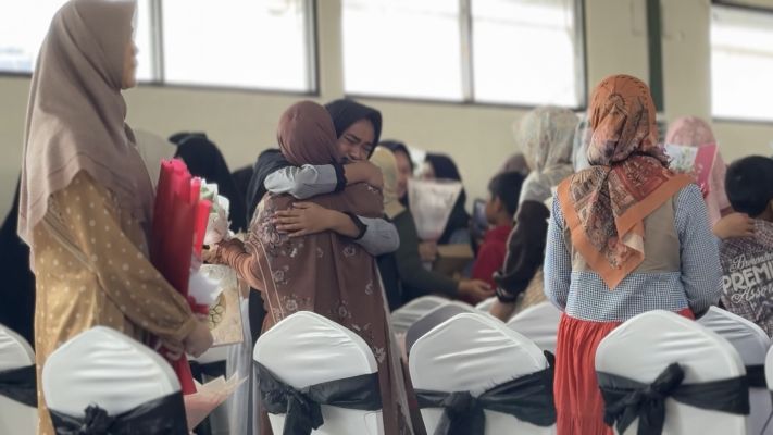 Santriwati Angkatan ke 4 SMP Al-Maahira Putri Sukses Gelar Ujian Terbuka Tahfidz Al-Qurâ€™an_0